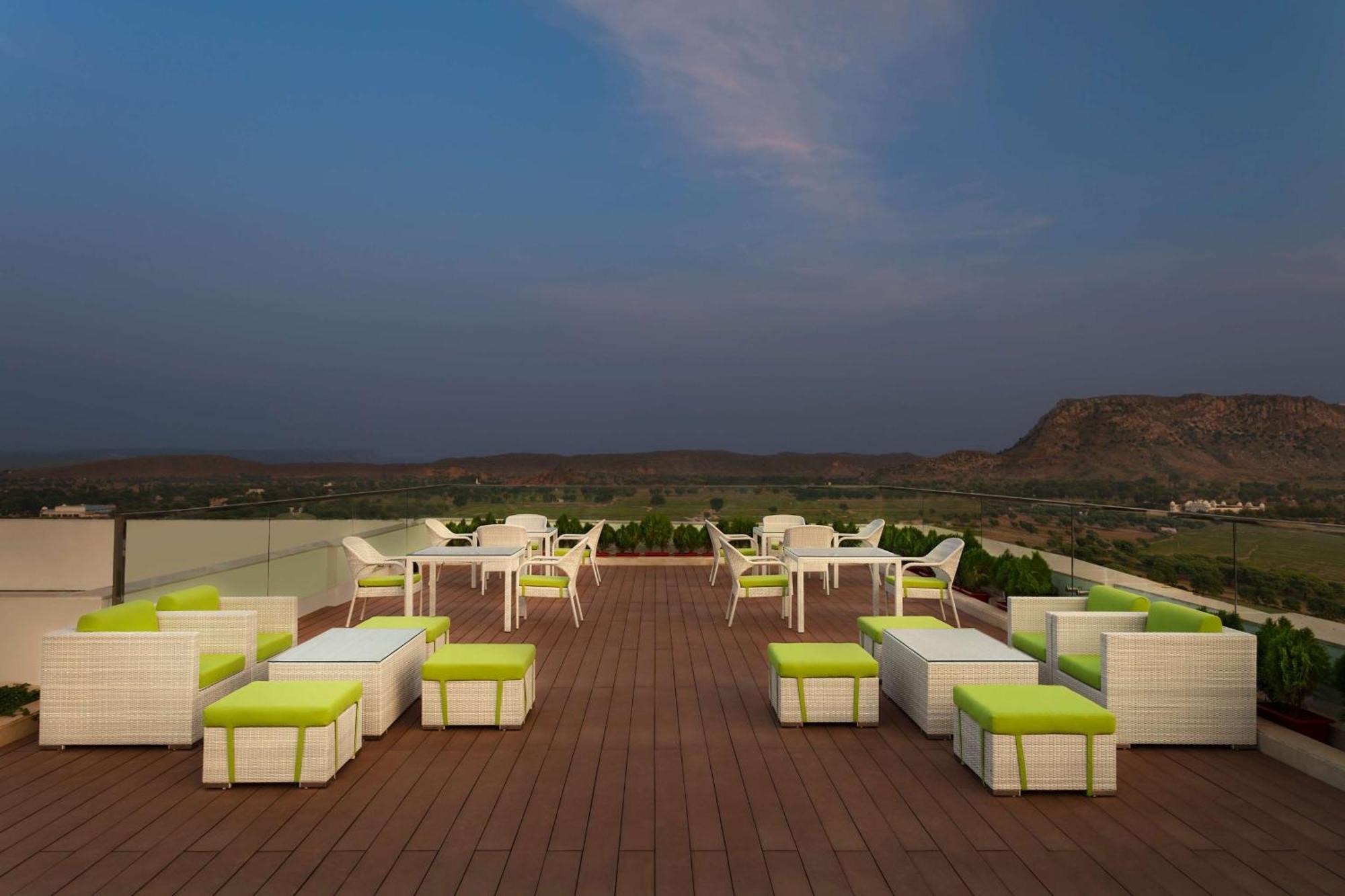Doubletree By Hilton Jaipur Amer Dış mekan fotoğraf