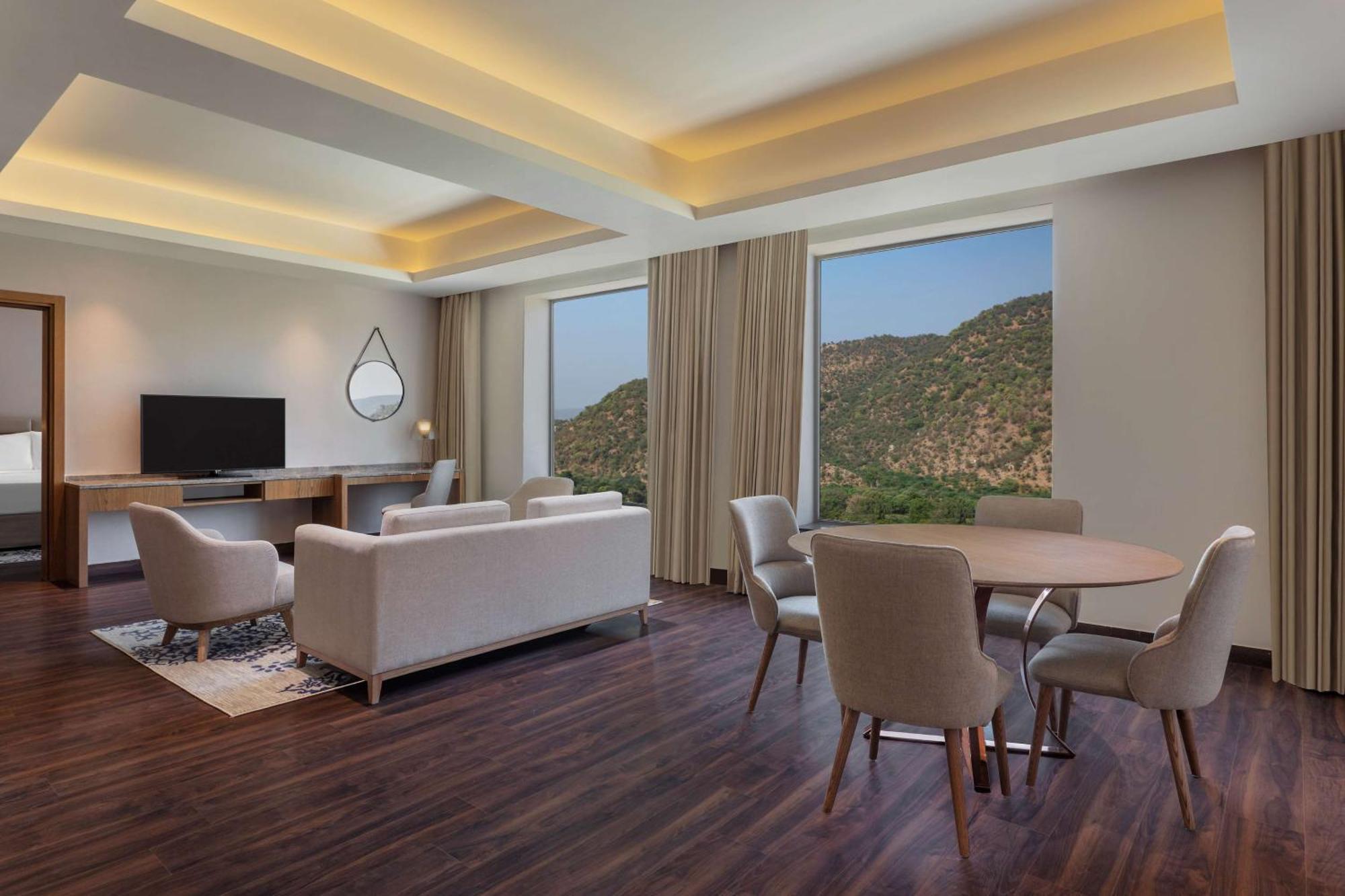 Doubletree By Hilton Jaipur Amer Dış mekan fotoğraf