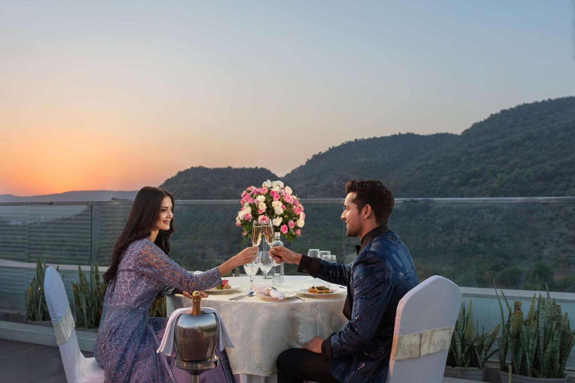 Doubletree By Hilton Jaipur Amer Dış mekan fotoğraf