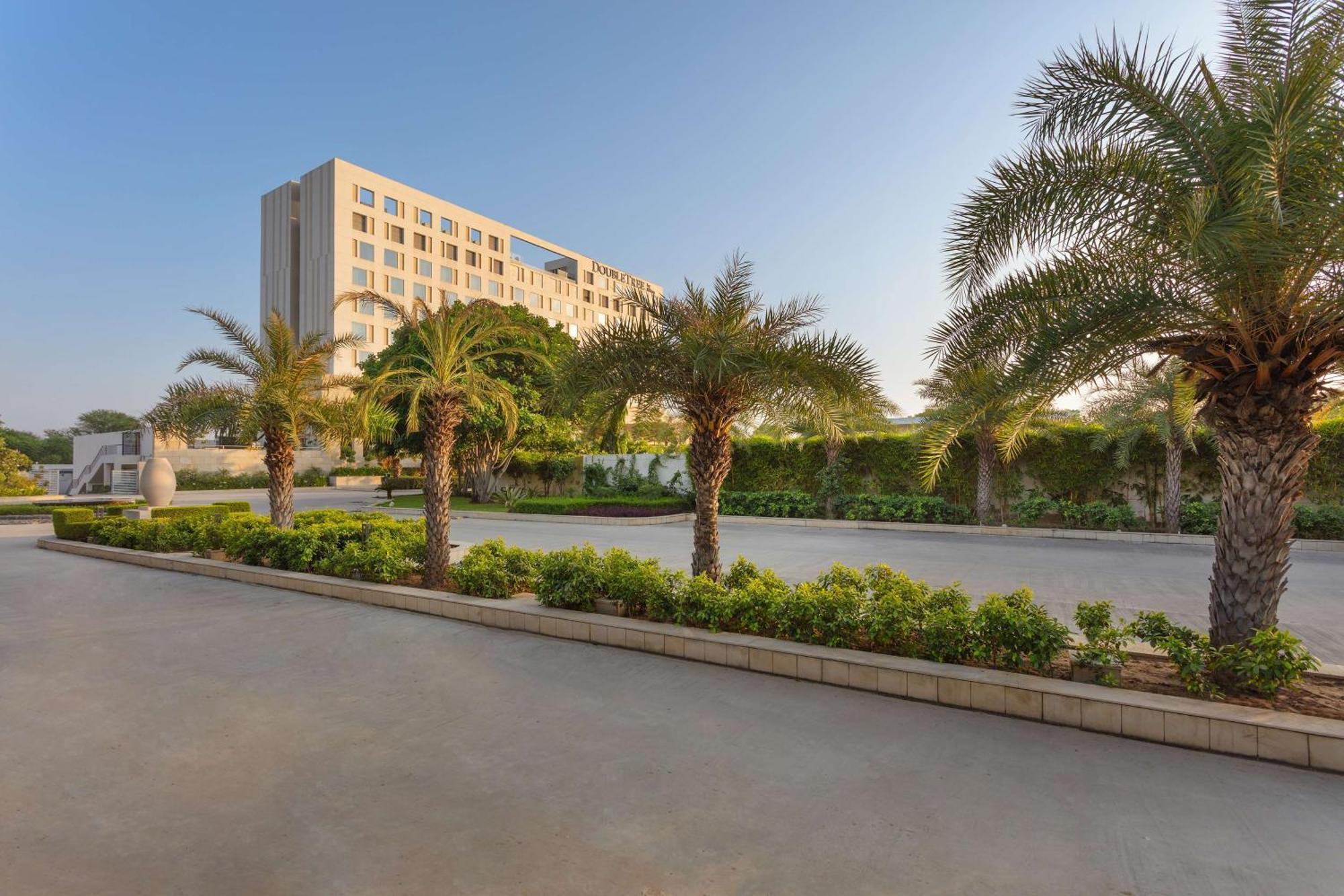 Doubletree By Hilton Jaipur Amer Dış mekan fotoğraf